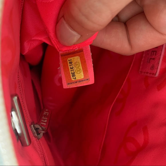 Chanel Cambon Handbag in white - Picture 8 of 9